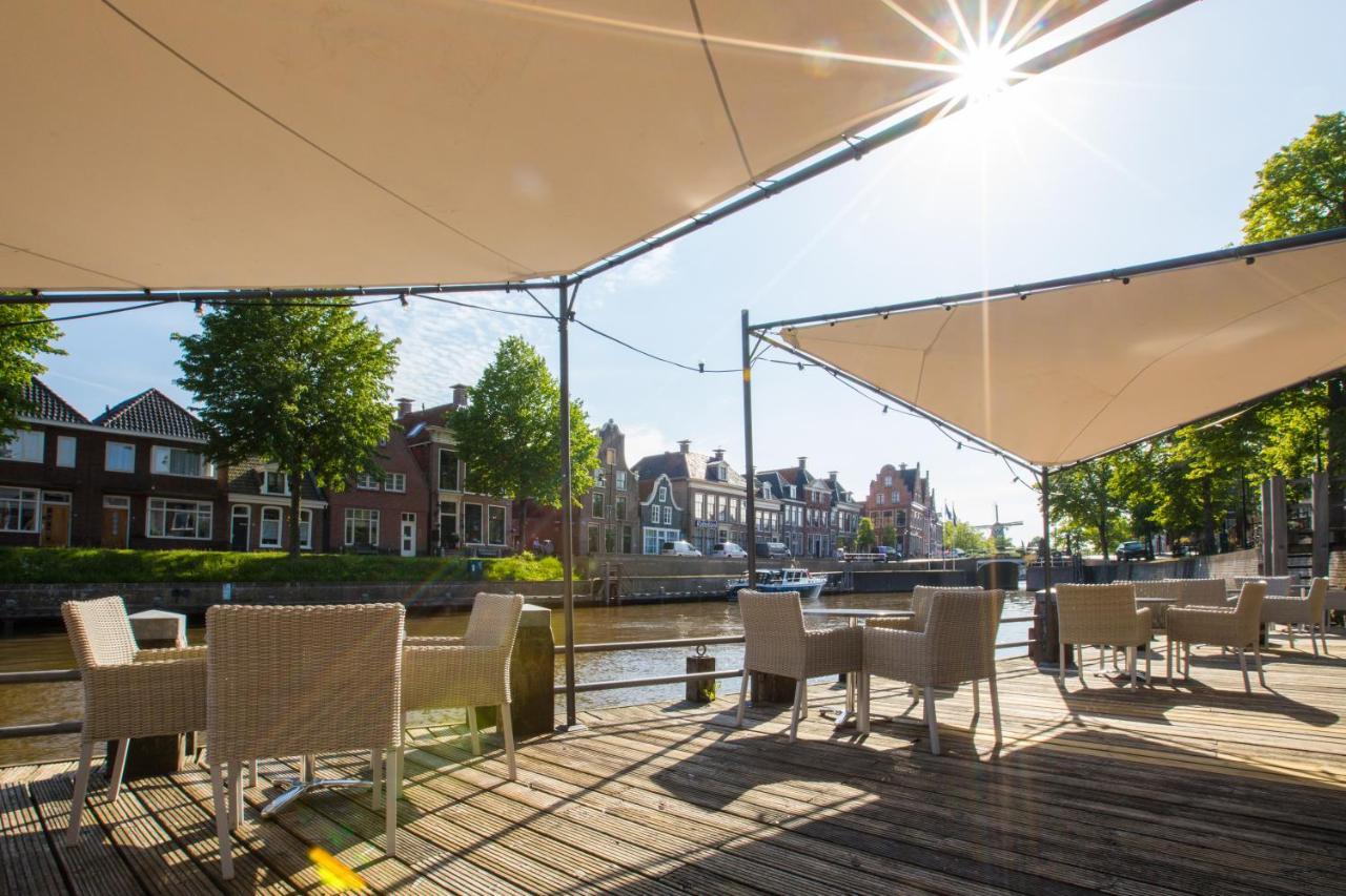 Hotel Cafe Restaurant De Posthoorn Dokkum Exterior foto